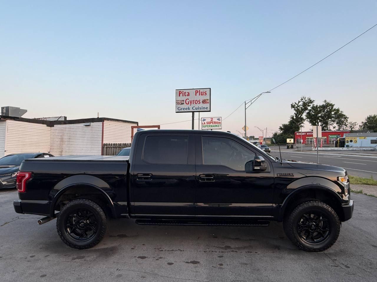 Ford F-150 Lariat SuperCrew 5.5-ft. Bed 4WD 2016