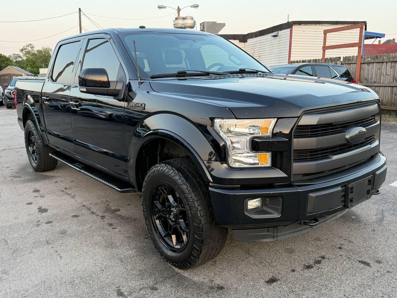 Ford F-150 Lariat SuperCrew 5.5-ft. Bed 4WD 2016