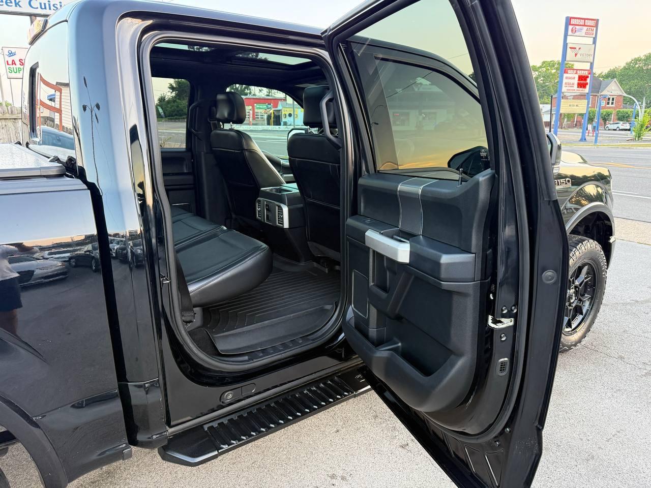 Ford F-150 Lariat SuperCrew 5.5-ft. Bed 4WD 2016