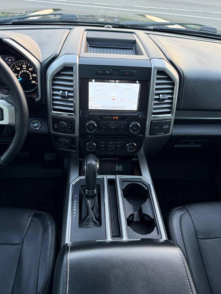 Ford F-150 Lariat SuperCrew 5.5-ft. Bed 4WD 2016