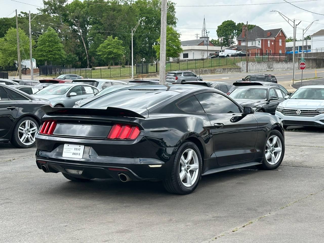 Ford Mustang V6 Coupe 2016