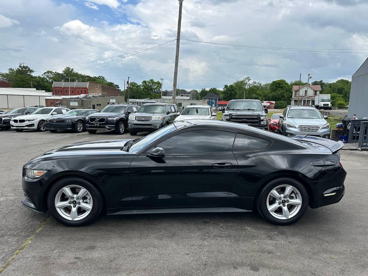 Ford Mustang V6 Coupe 2016