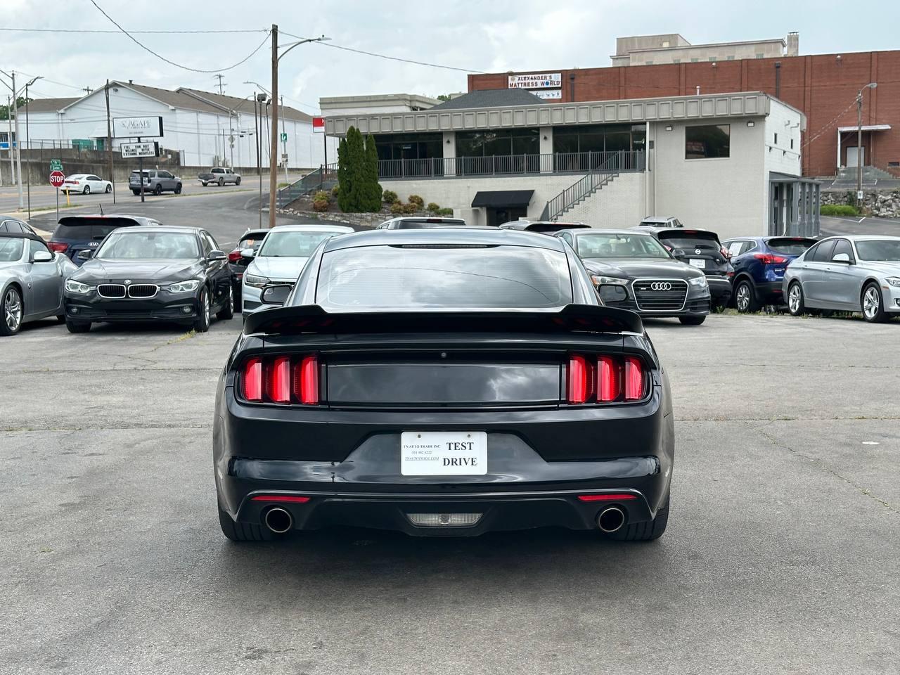 Ford Mustang V6 Coupe 2016