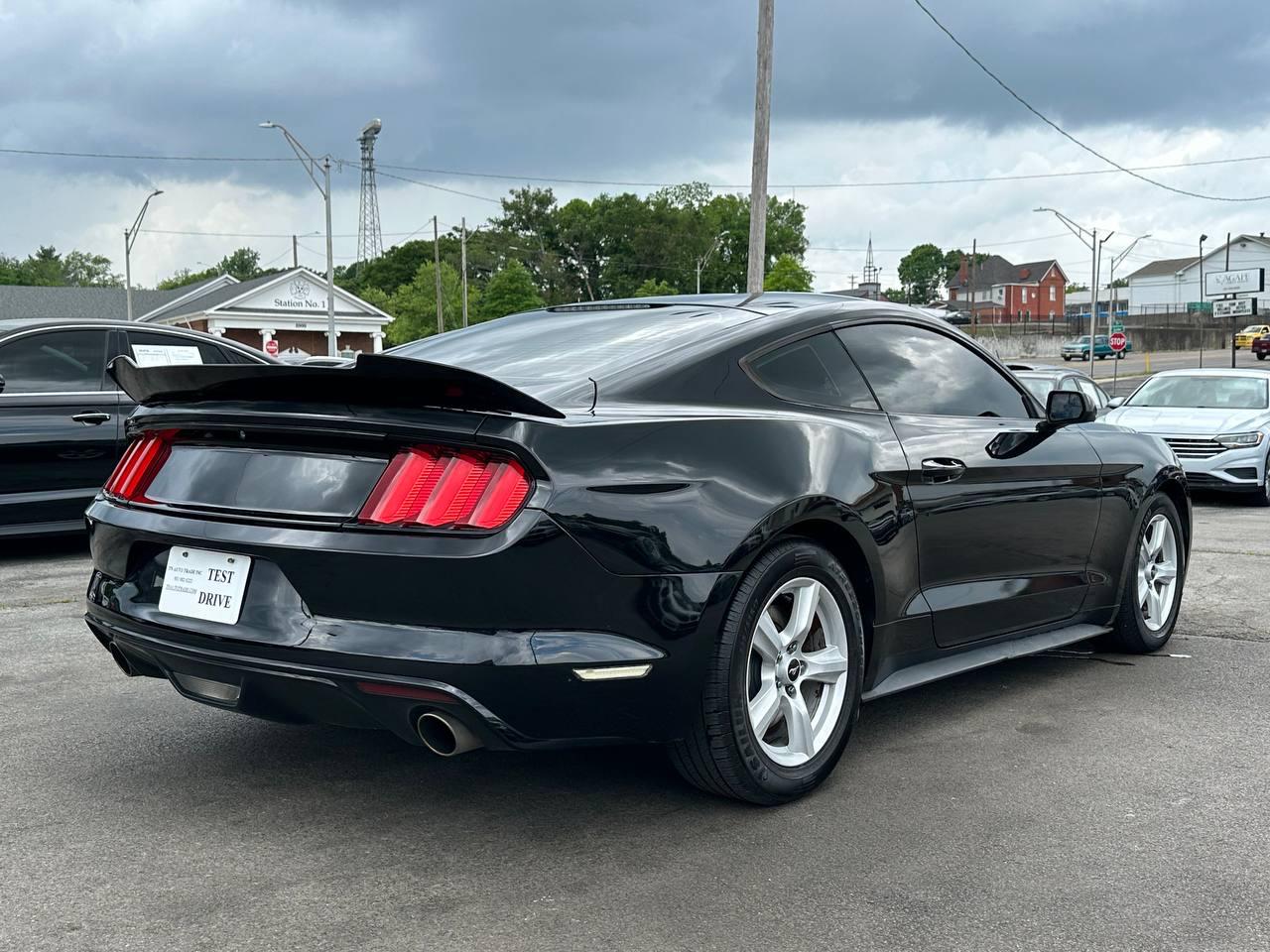 Ford Mustang V6 Coupe 2016