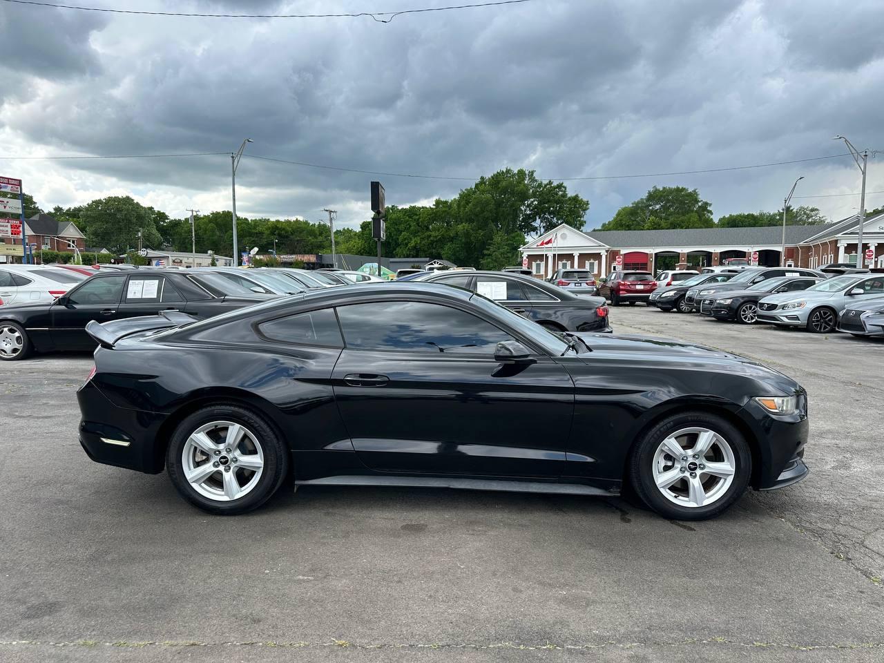 Ford Mustang V6 Coupe 2016