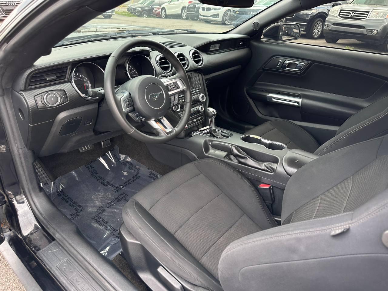 Ford Mustang V6 Coupe 2016