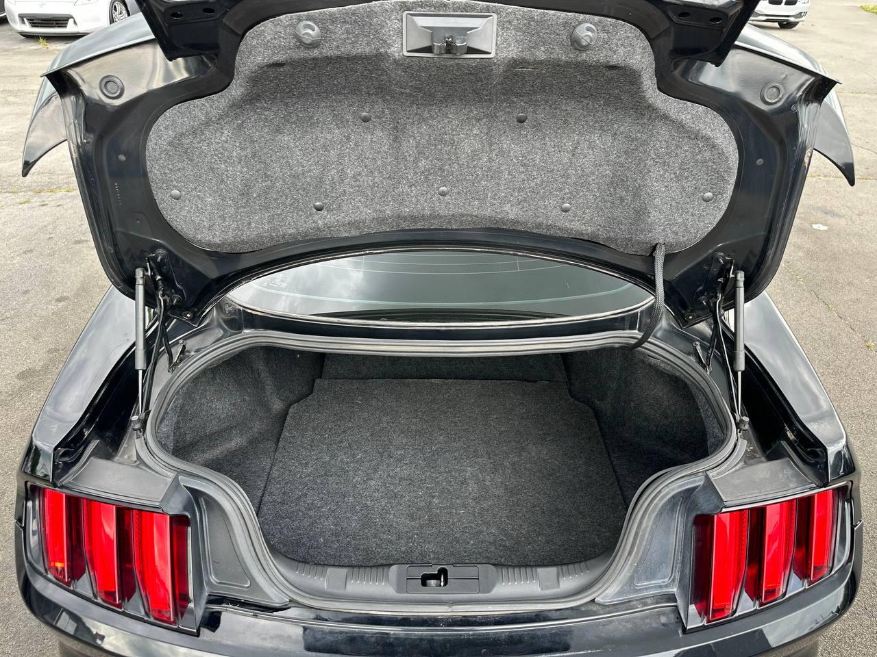 Ford Mustang V6 Coupe 2016