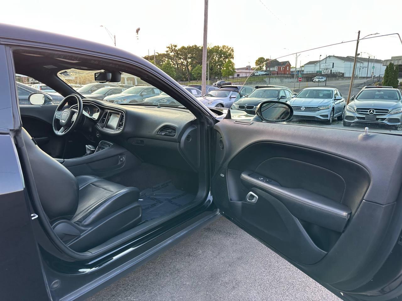 Dodge Challenger SXT 2016