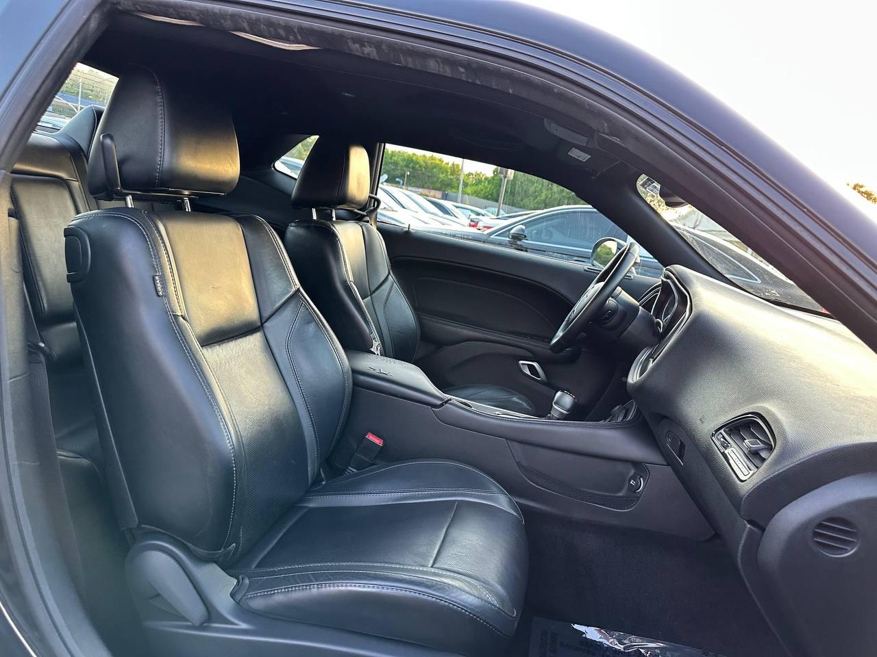 Dodge Challenger SXT 2016