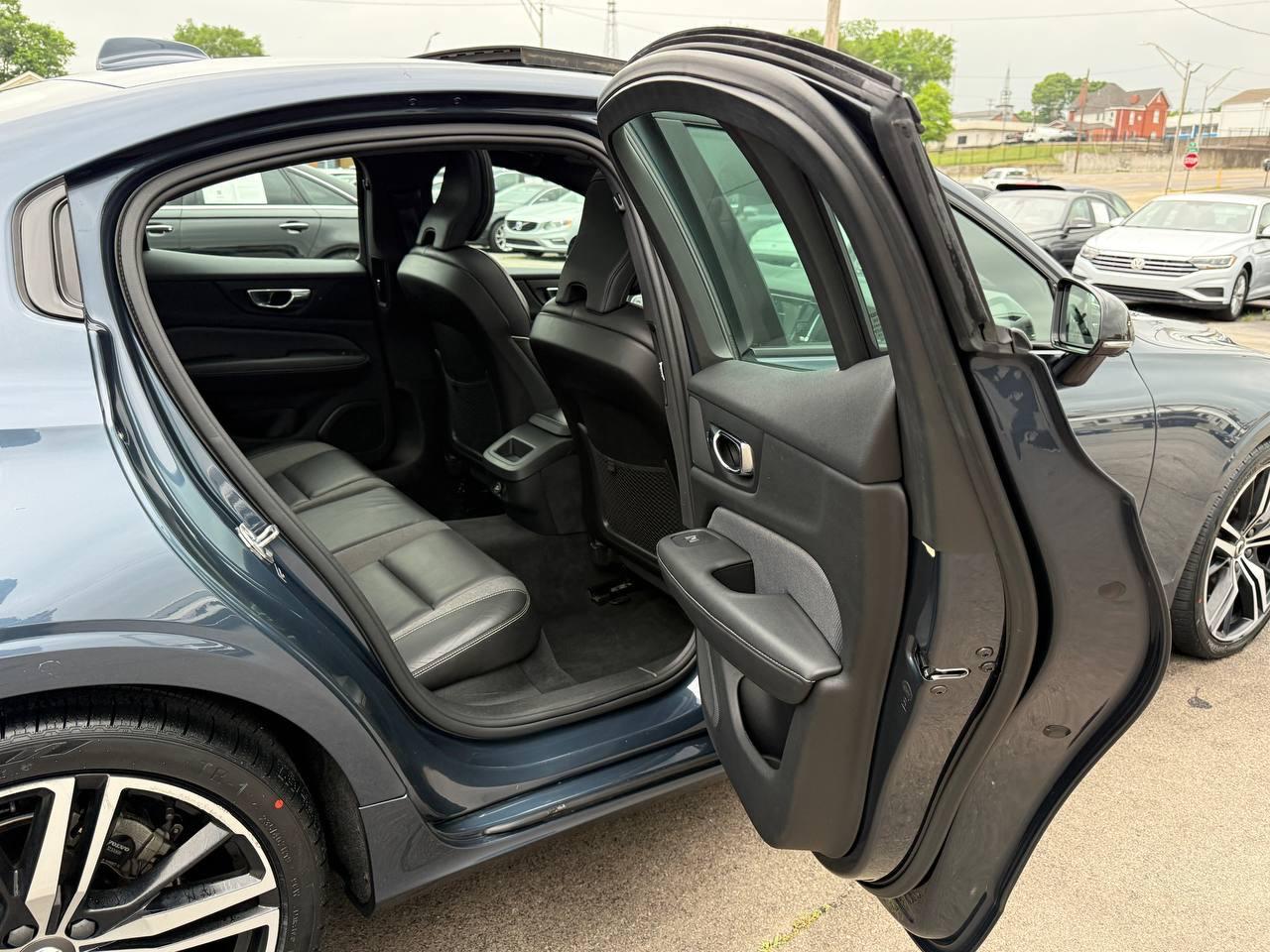 Volvo S60 T5 R-Design 2019