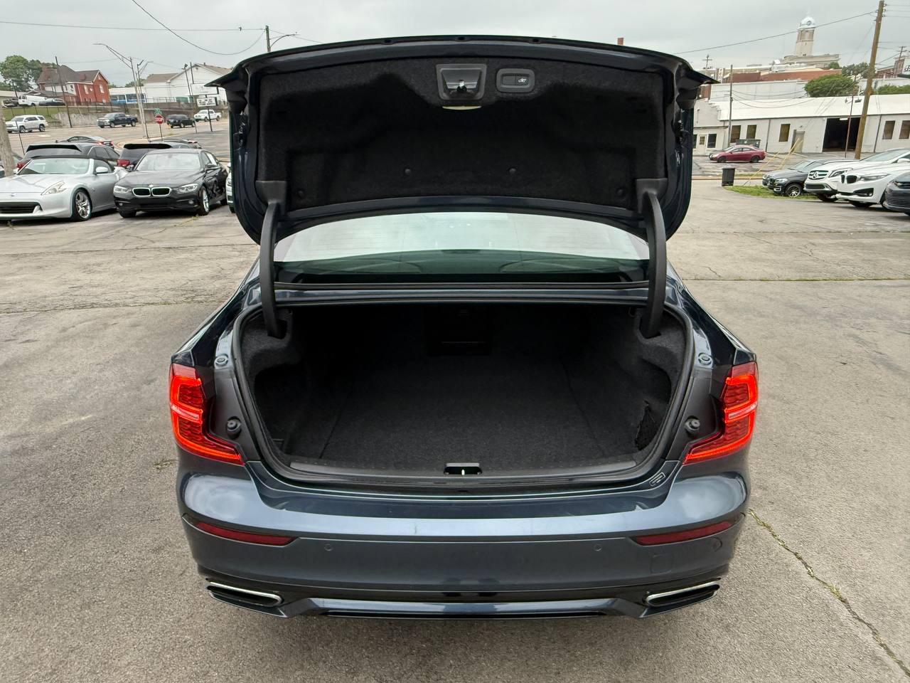 Volvo S60 T5 R-Design 2019