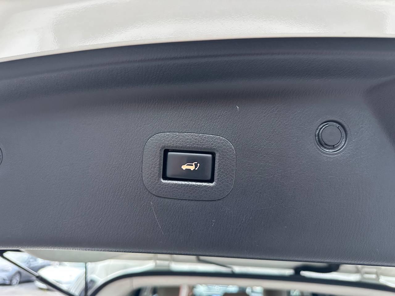Nissan Armada SL 2WD 2018