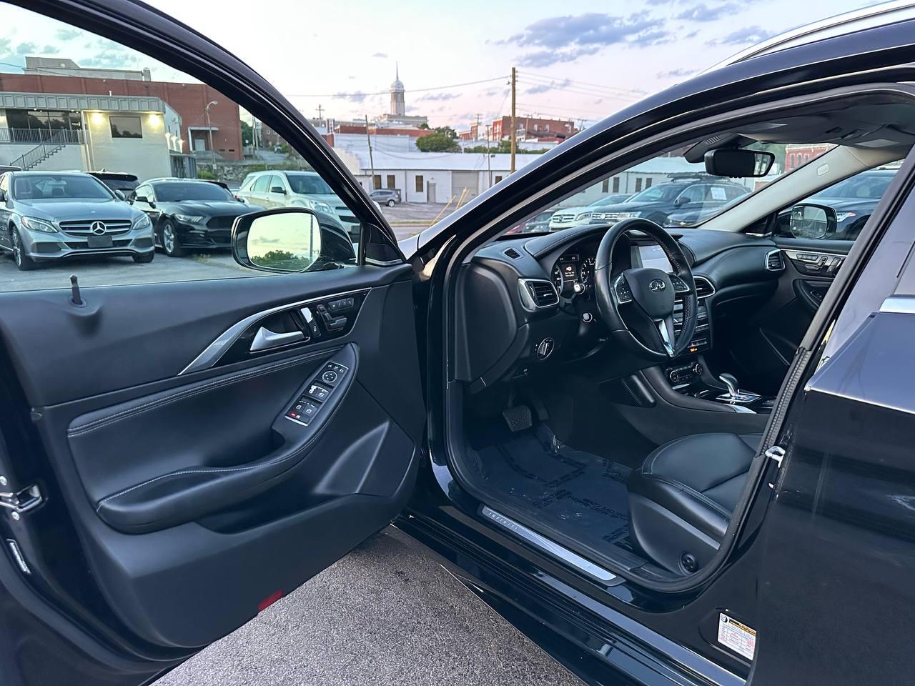 Infiniti QX30 Premium 2017