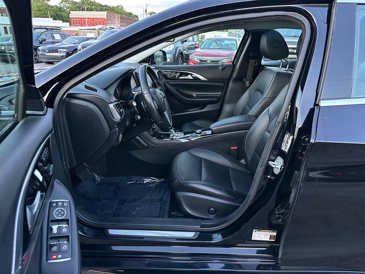 Infiniti QX30 Premium 2017