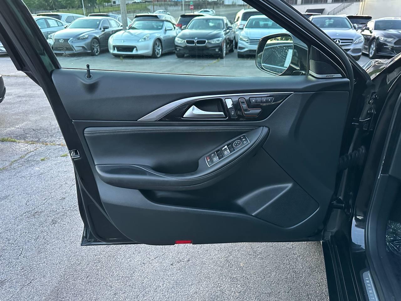 Infiniti QX30 Premium 2017