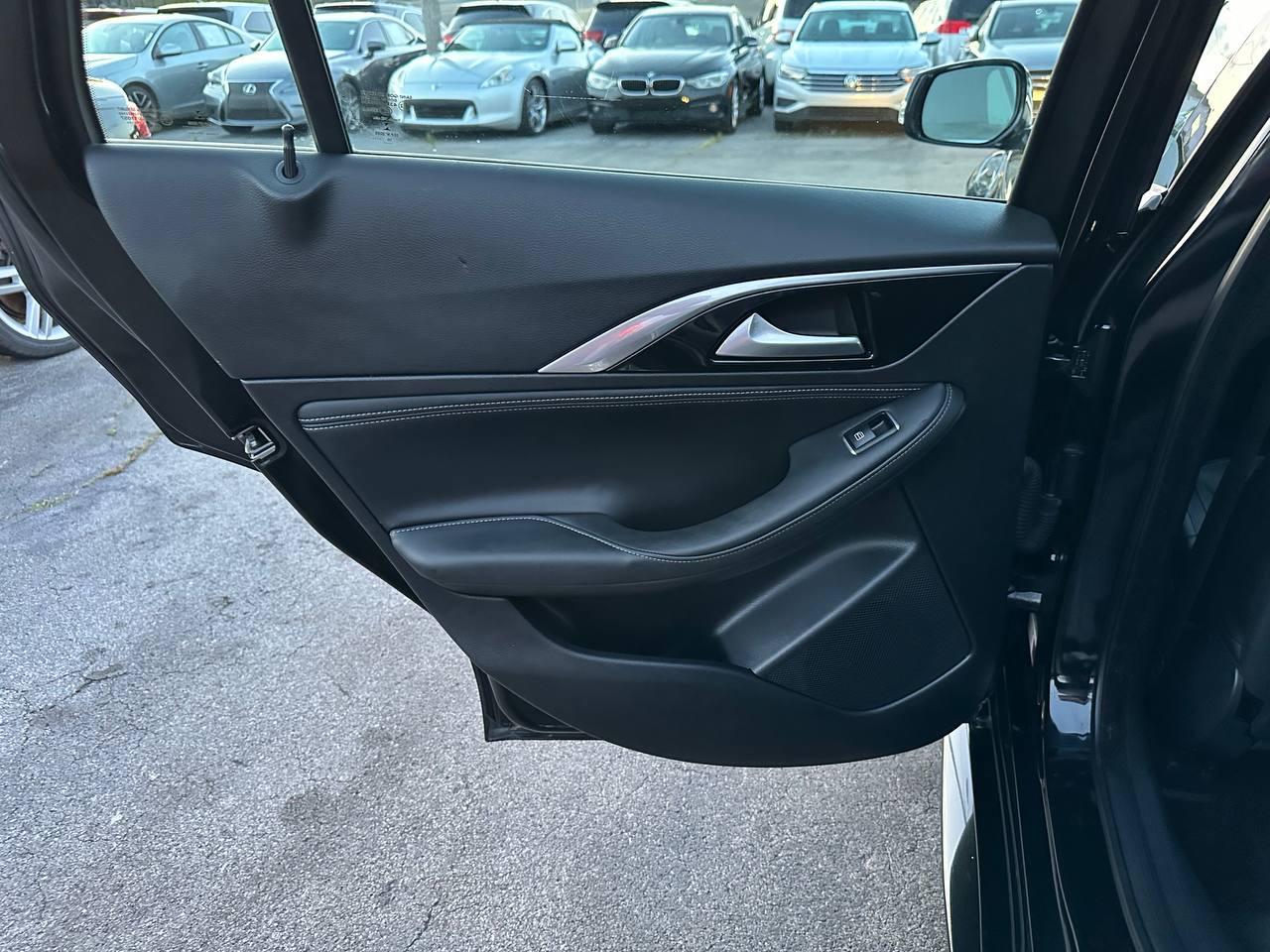 Infiniti QX30 Premium 2017