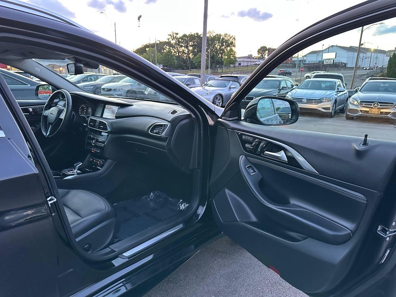 Infiniti QX30 Premium 2017