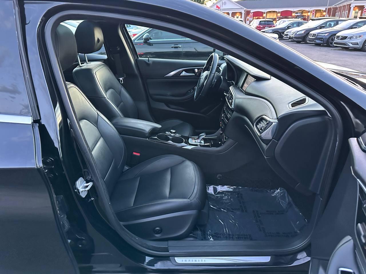 Infiniti QX30 Premium 2017