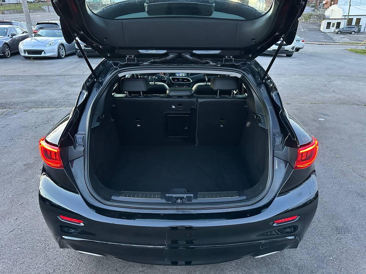 Infiniti QX30 Premium 2017