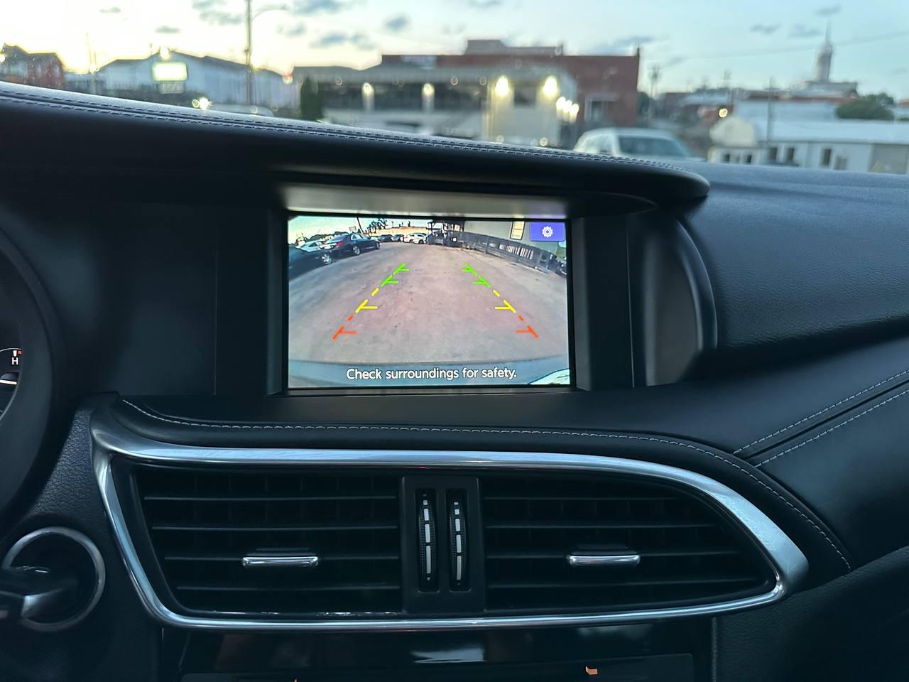 Infiniti QX30 Premium 2017