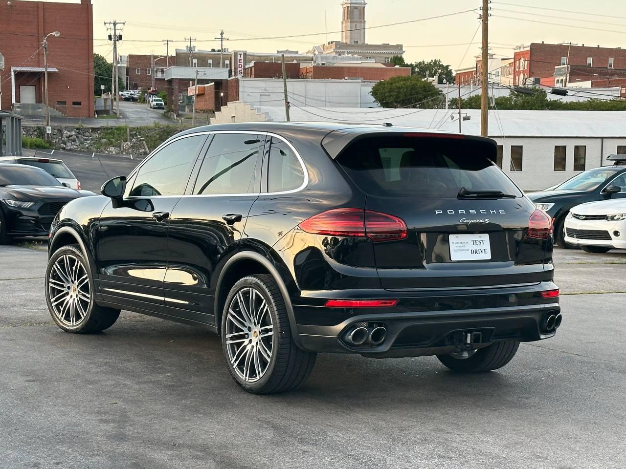 Porsche Cayenne S 2016