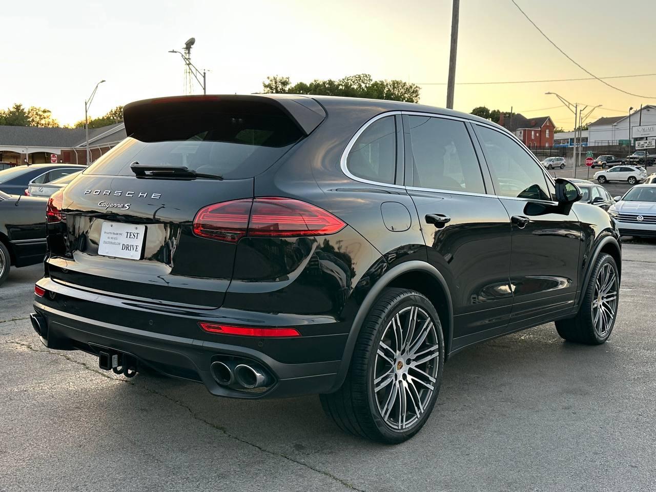 Porsche Cayenne S 2016