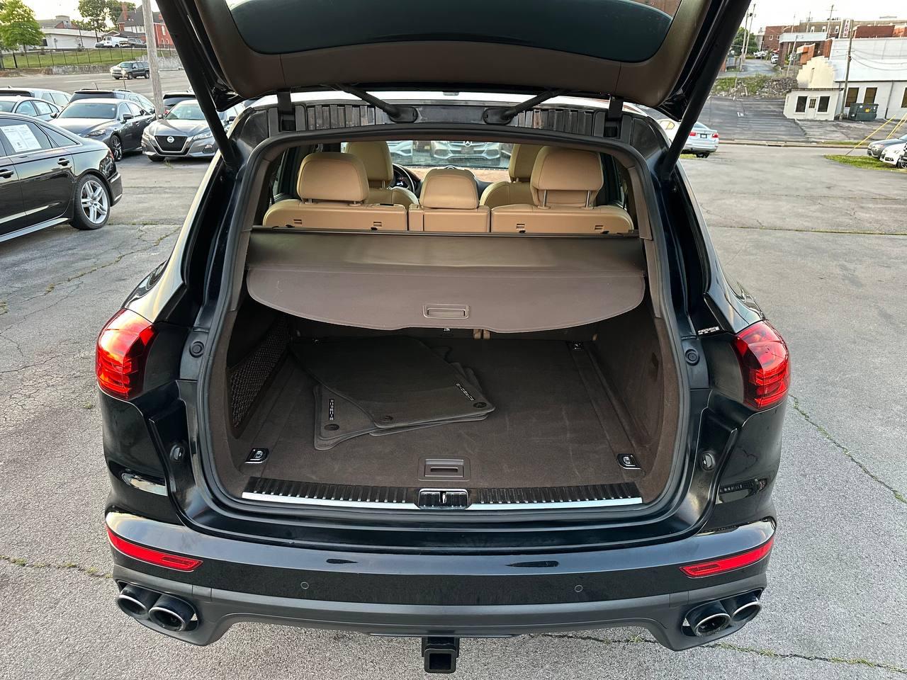 Porsche Cayenne S 2016