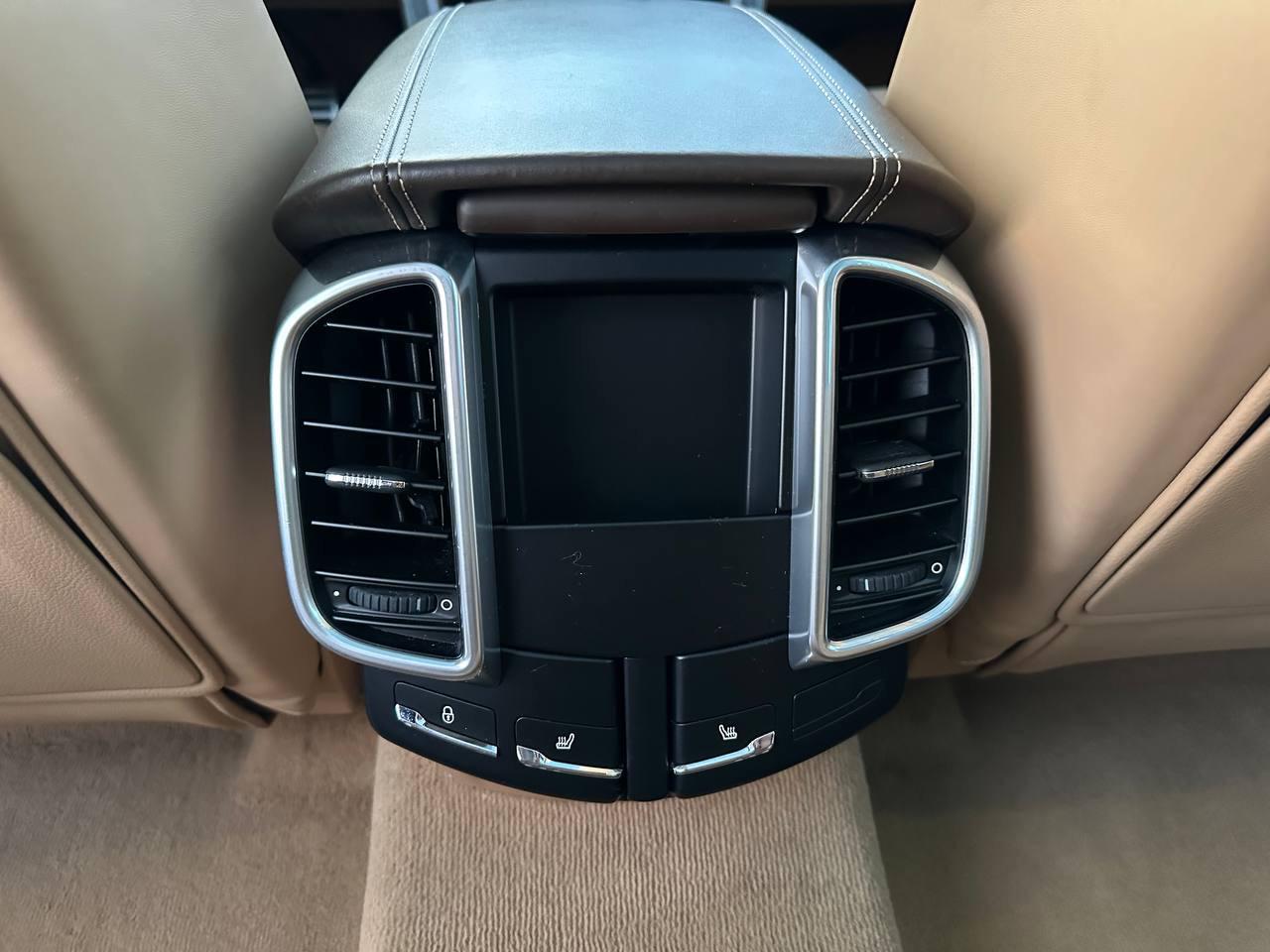 Porsche Cayenne S 2016