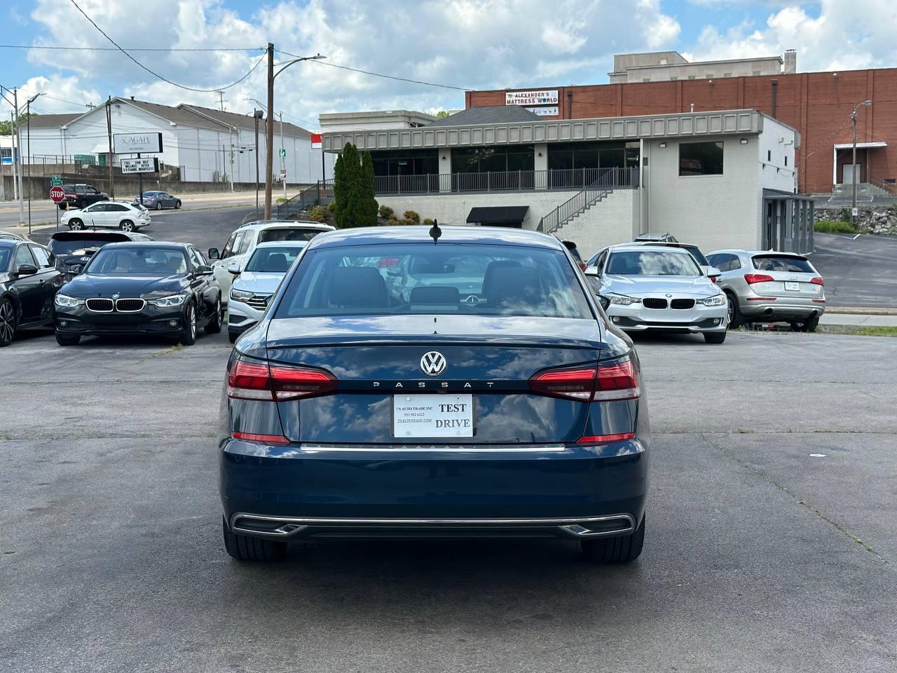 Volkswagen Passat SE 2021