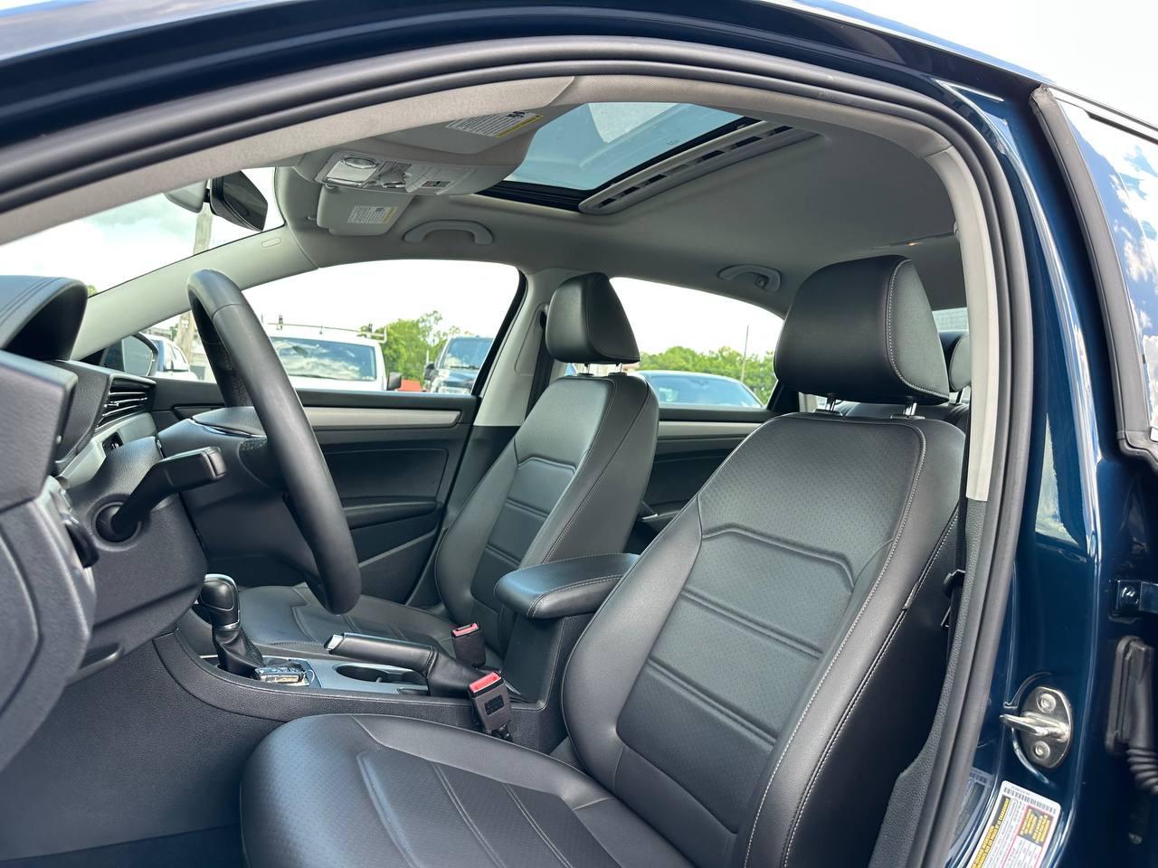 Volkswagen Passat SE 2021