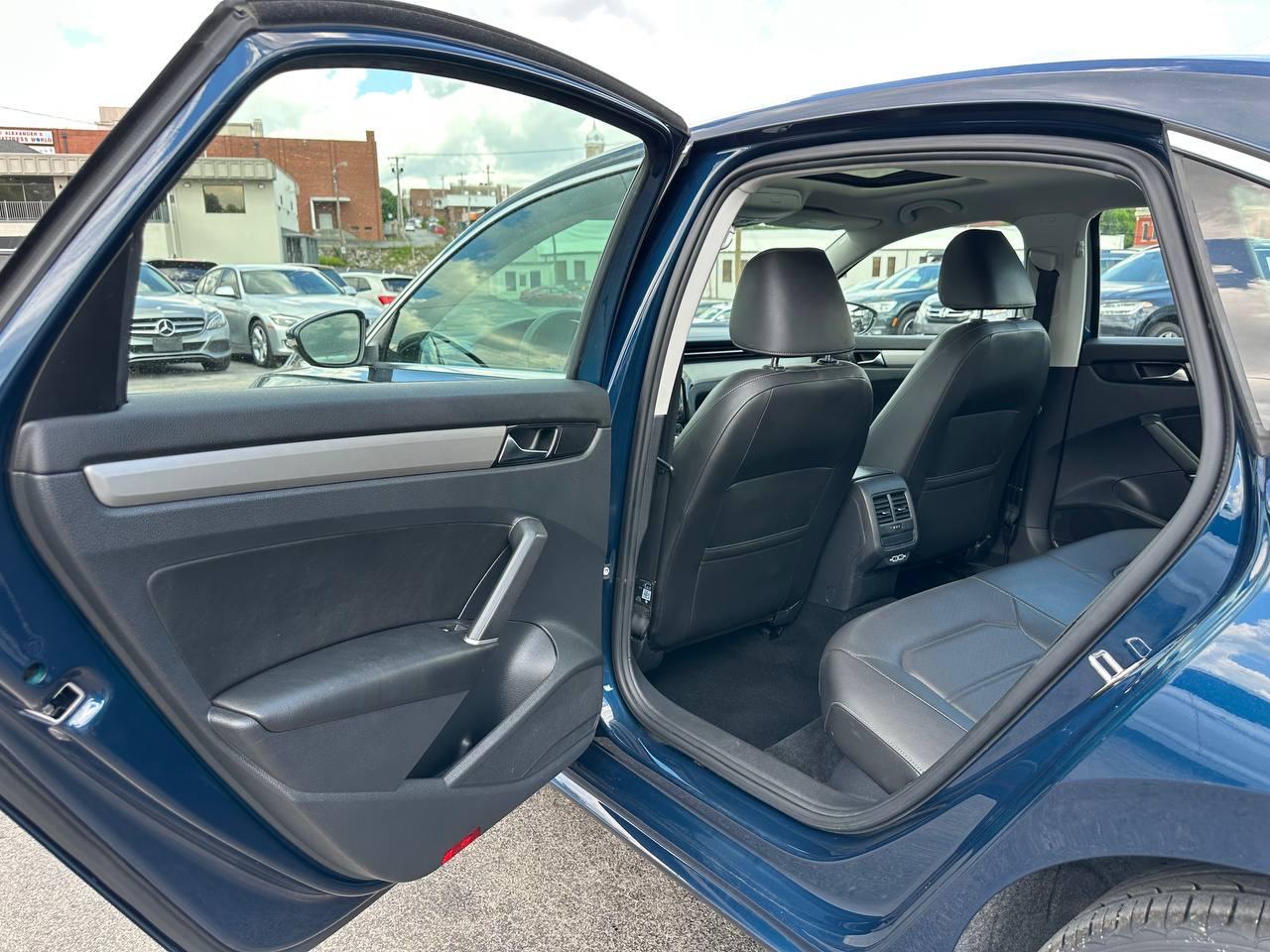 Volkswagen Passat SE 2021
