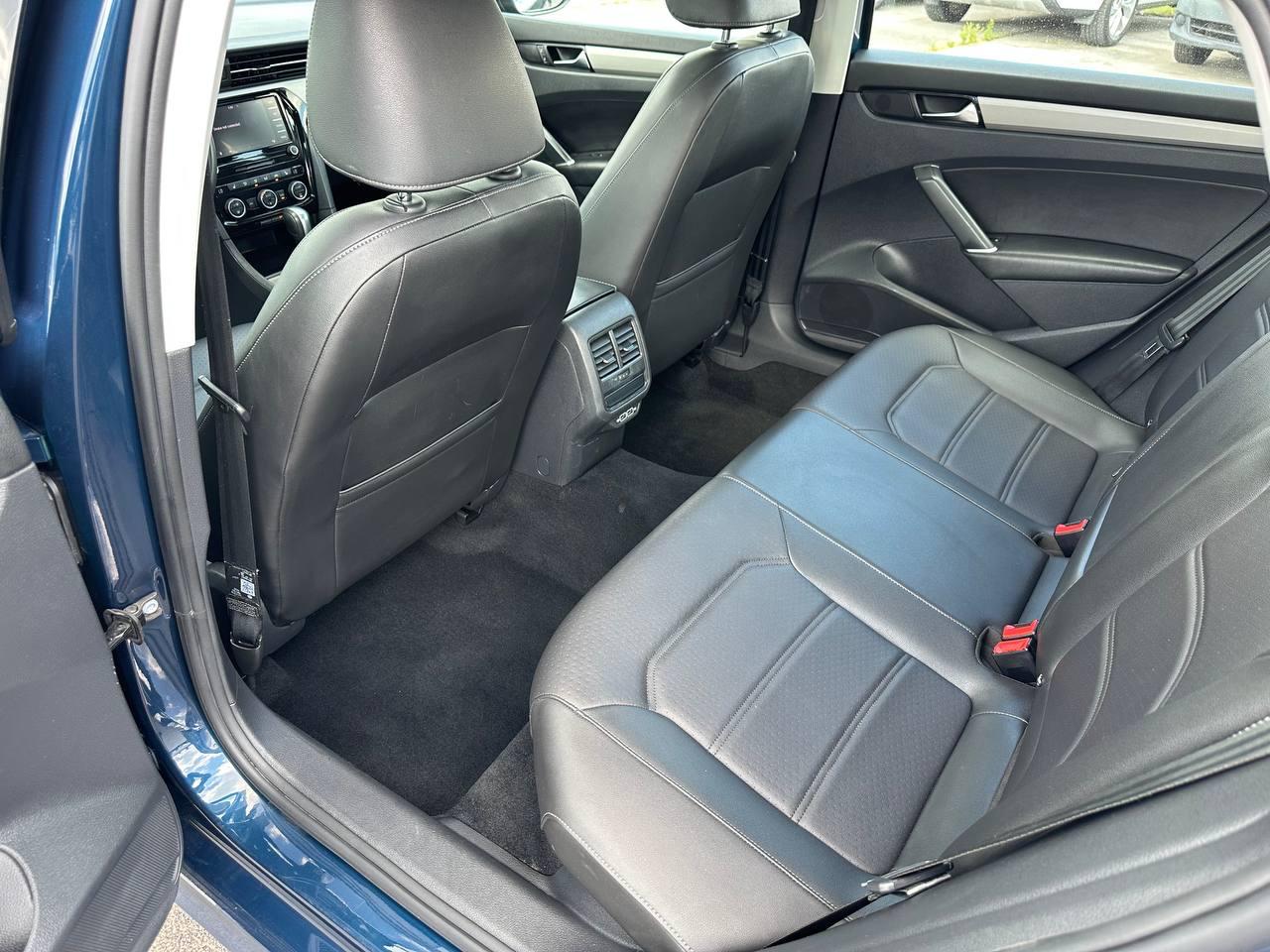 Volkswagen Passat SE 2021