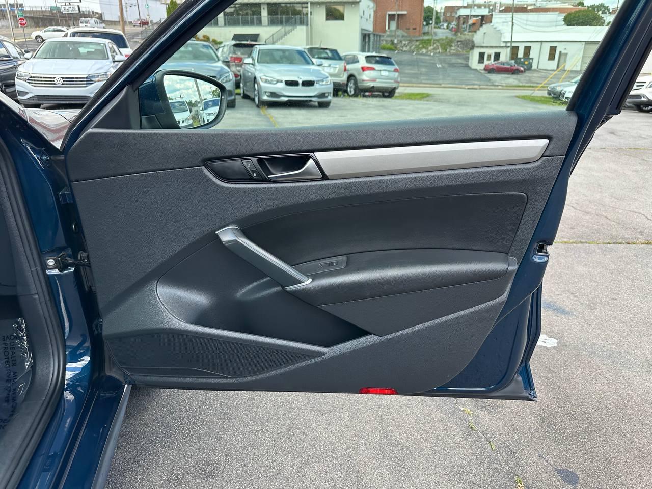 Volkswagen Passat SE 2021