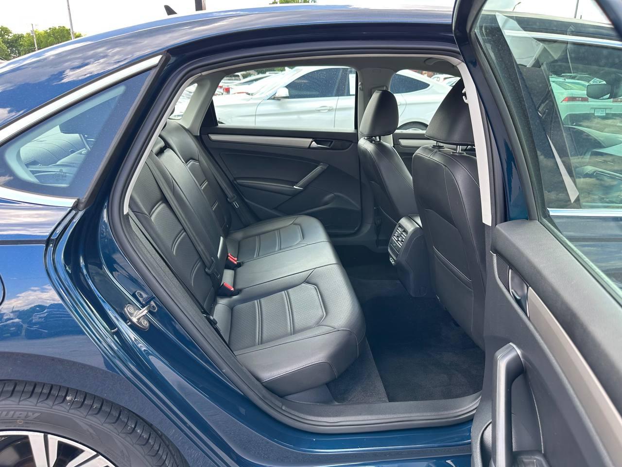 Volkswagen Passat SE 2021