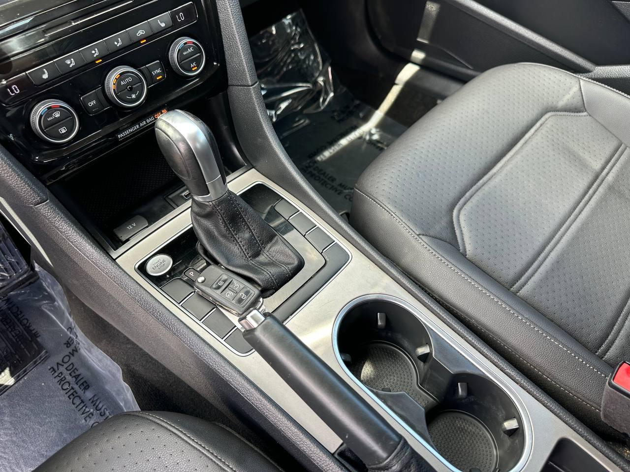 Volkswagen Passat SE 2021