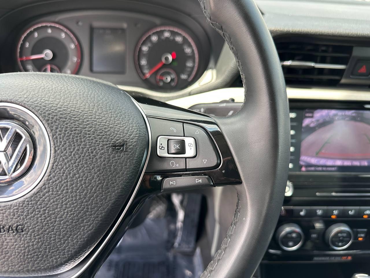 Volkswagen Passat SE 2021