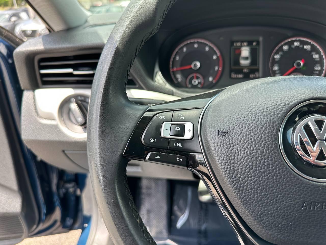 Volkswagen Passat SE 2021
