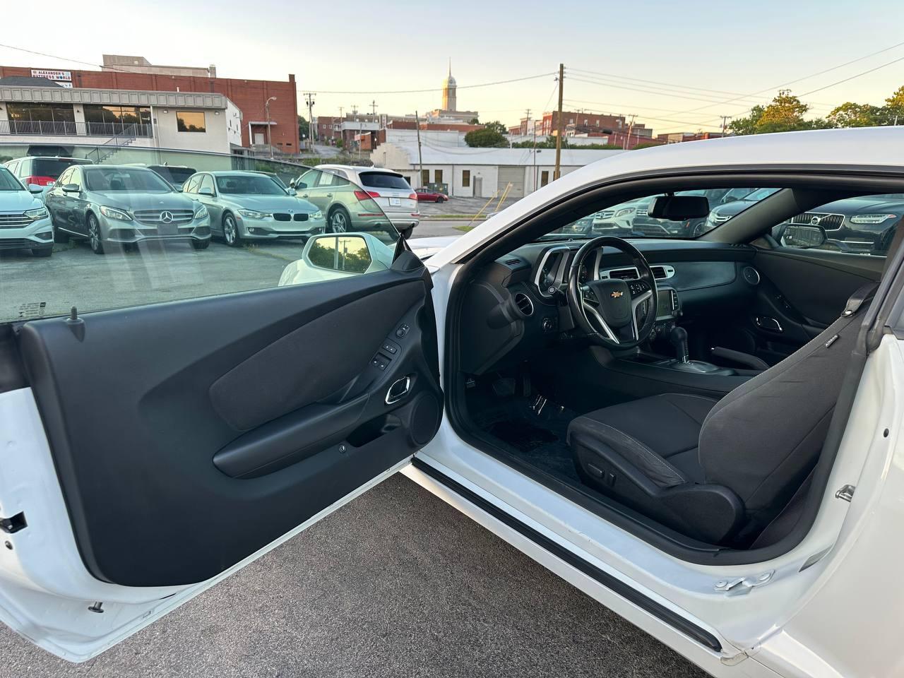 Chevrolet Camaro Coupe 1LT 2014