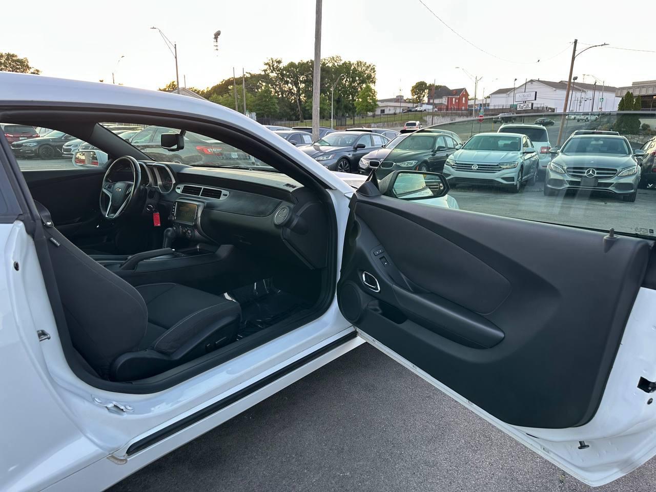 Chevrolet Camaro Coupe 1LT 2014