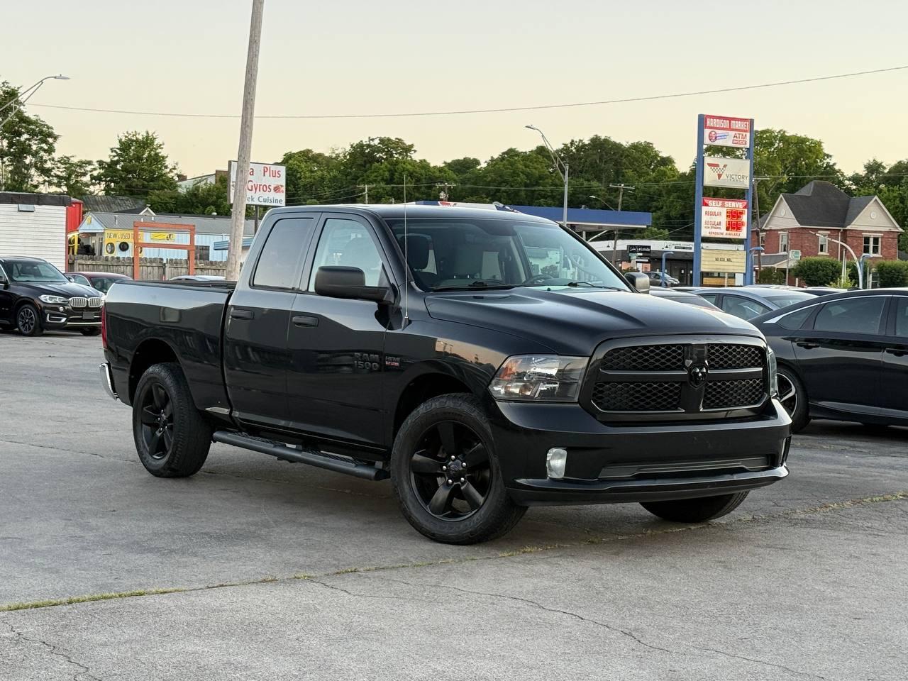 RAM 1500 Tradesman Quad Cab 2WD 2018