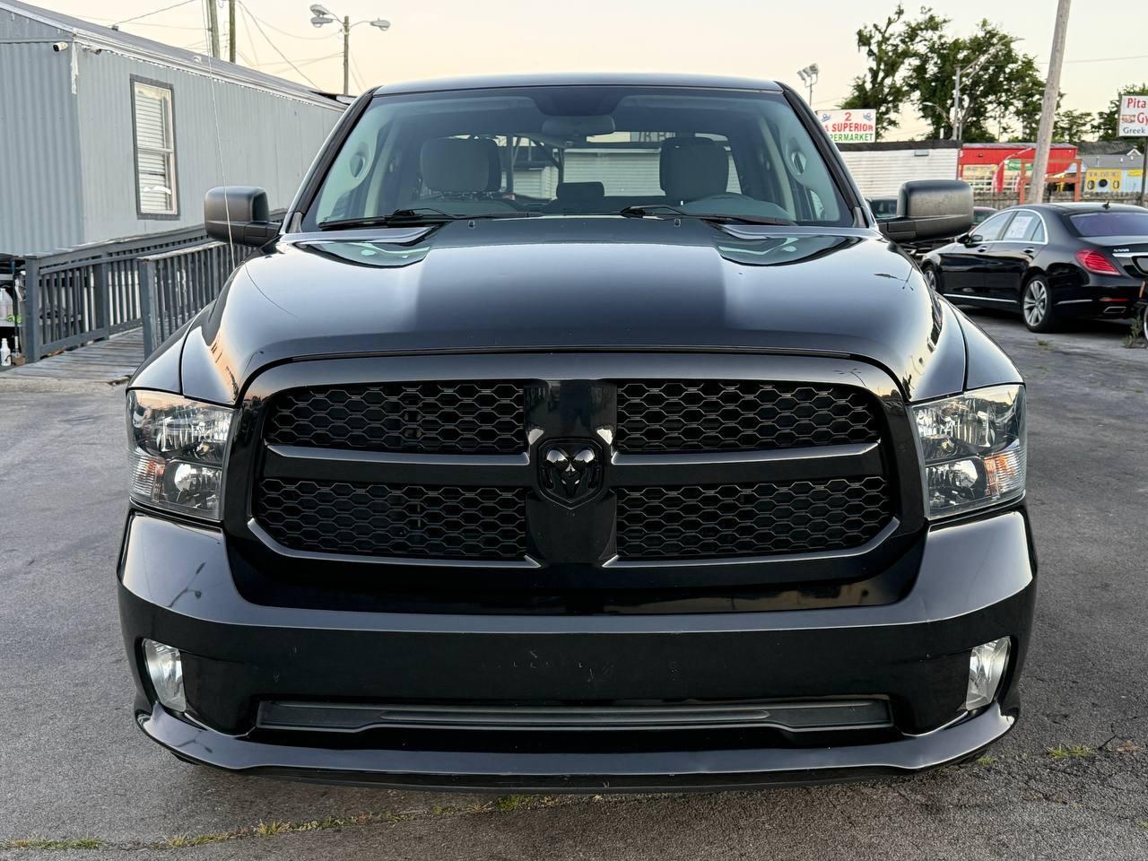 RAM 1500 Tradesman Quad Cab 2WD 2018