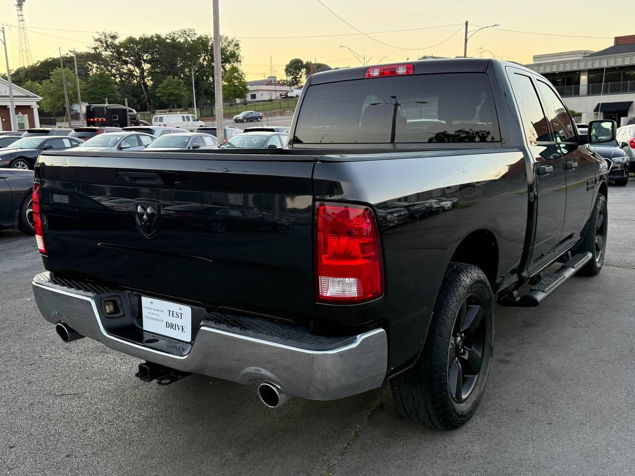 RAM 1500 Tradesman Quad Cab 2WD 2018