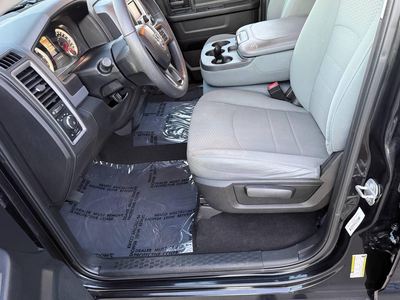 RAM 1500 Tradesman Quad Cab 2WD 2018