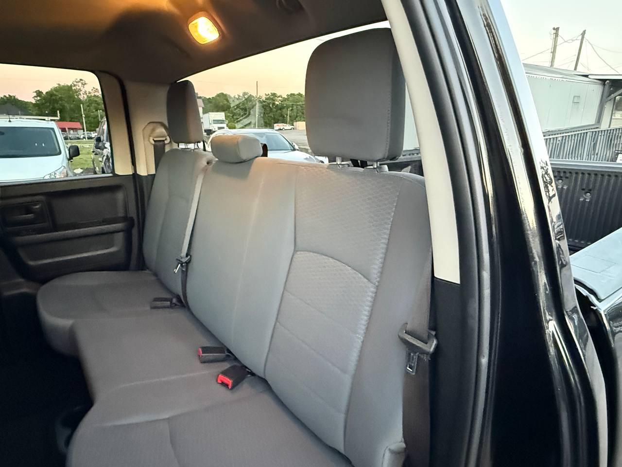 RAM 1500 Tradesman Quad Cab 2WD 2018