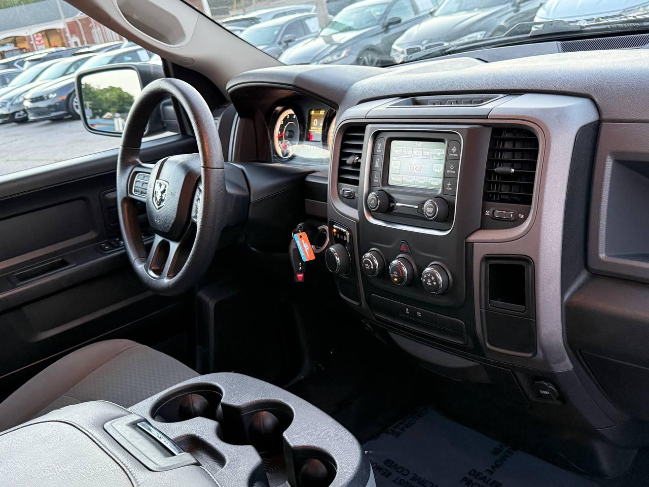 RAM 1500 Tradesman Quad Cab 2WD 2018