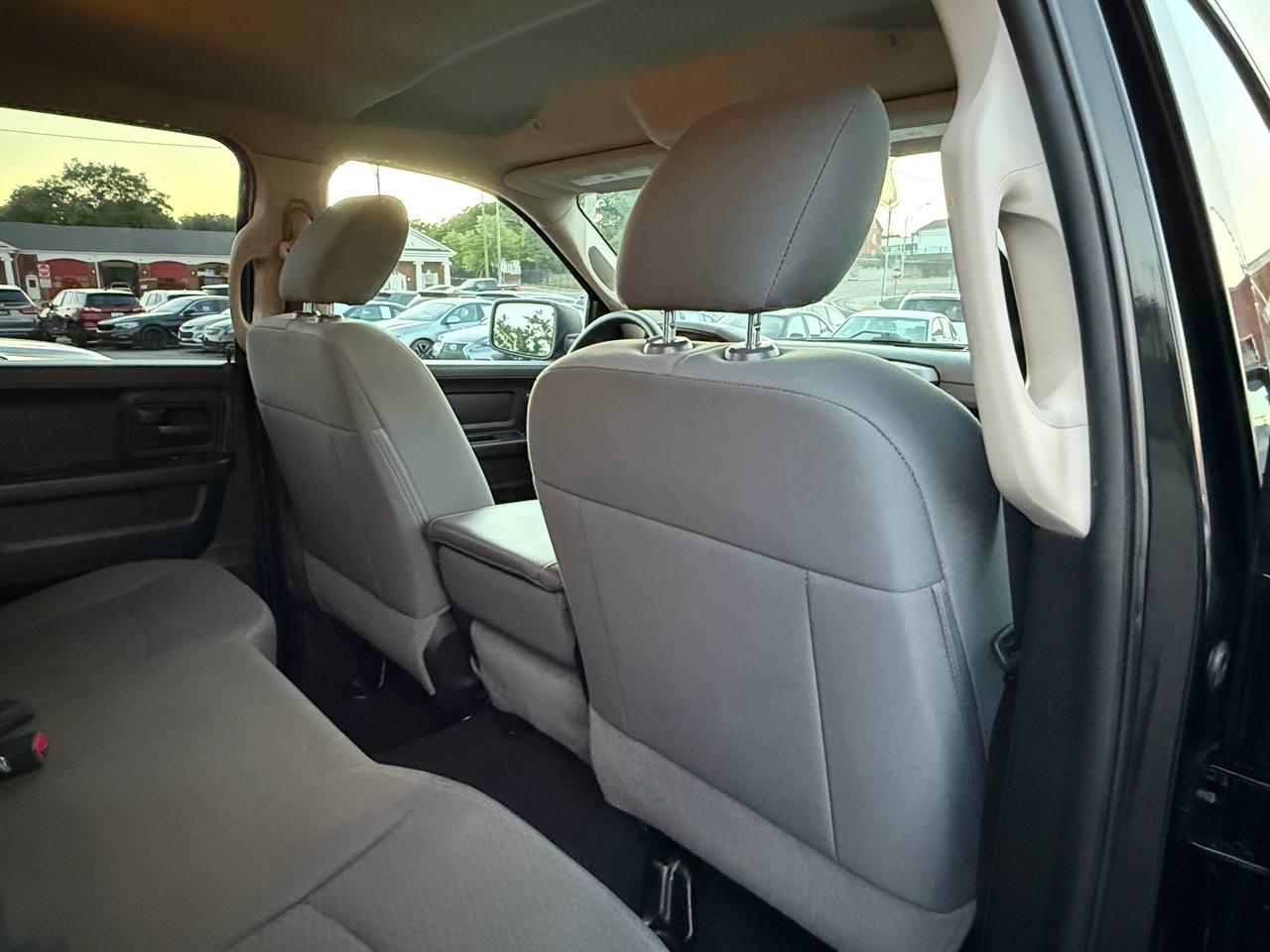RAM 1500 Tradesman Quad Cab 2WD 2018