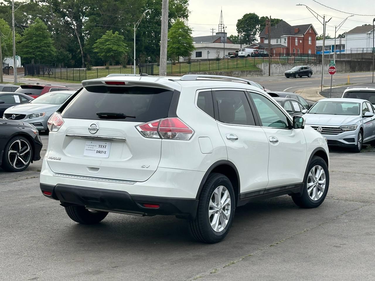 Nissan Rogue SV 2WD 2015
