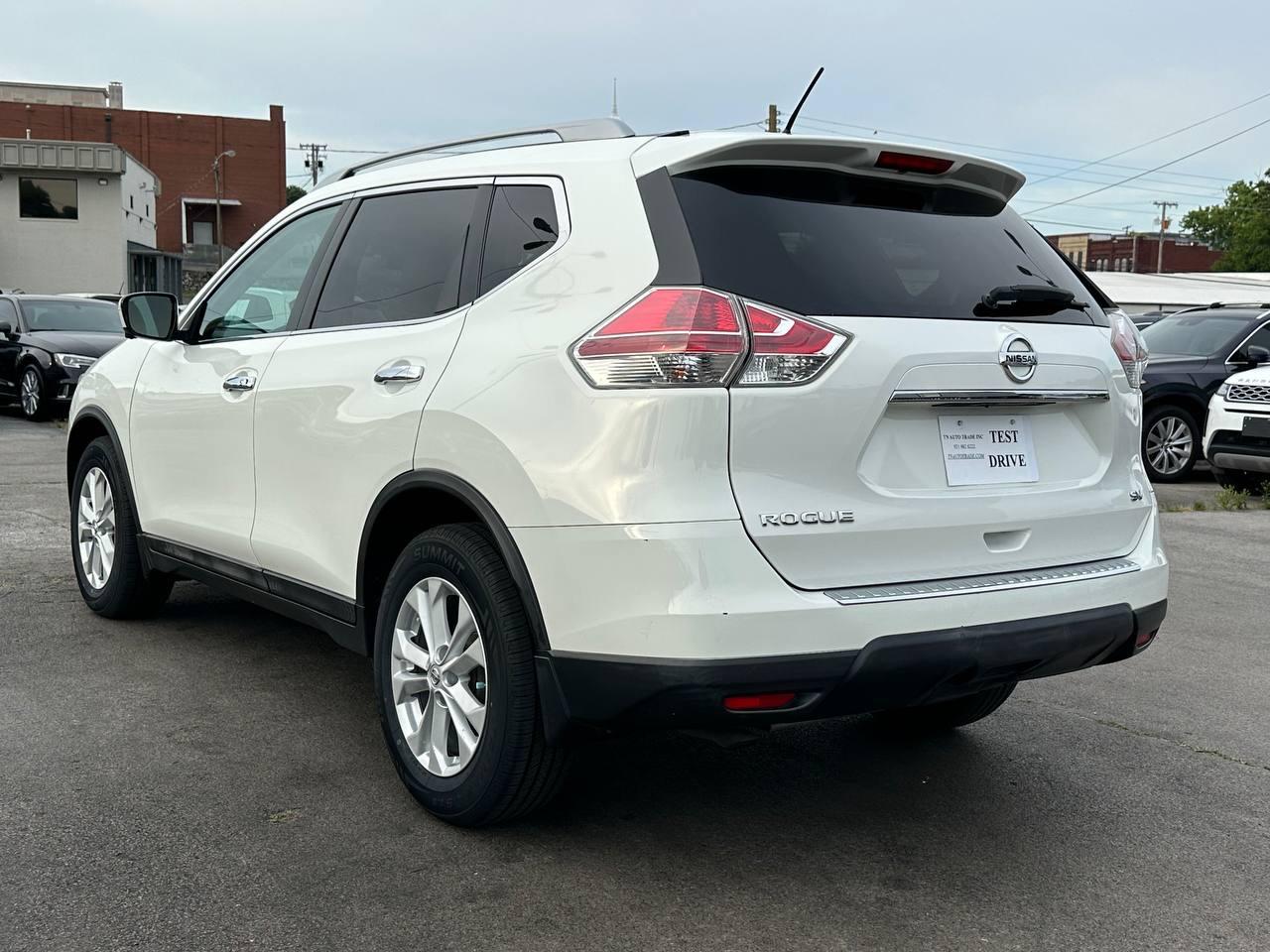 Nissan Rogue SV 2WD 2015