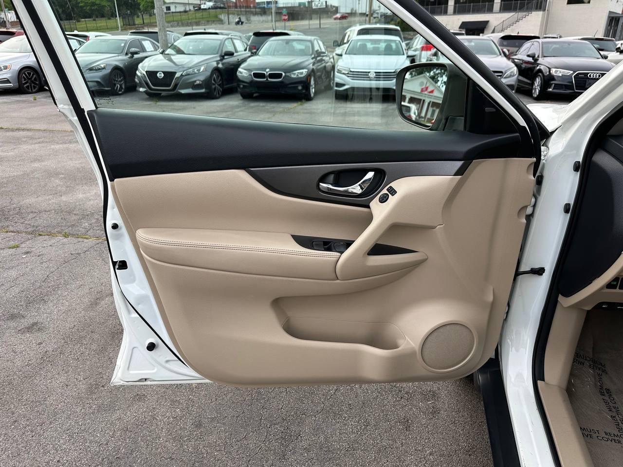 Nissan Rogue SV 2WD 2015