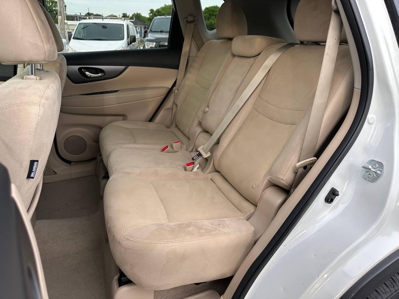 Nissan Rogue SV 2WD 2015